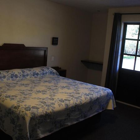 Hotel Meson Del Puente Acámbaro Екстериор снимка
