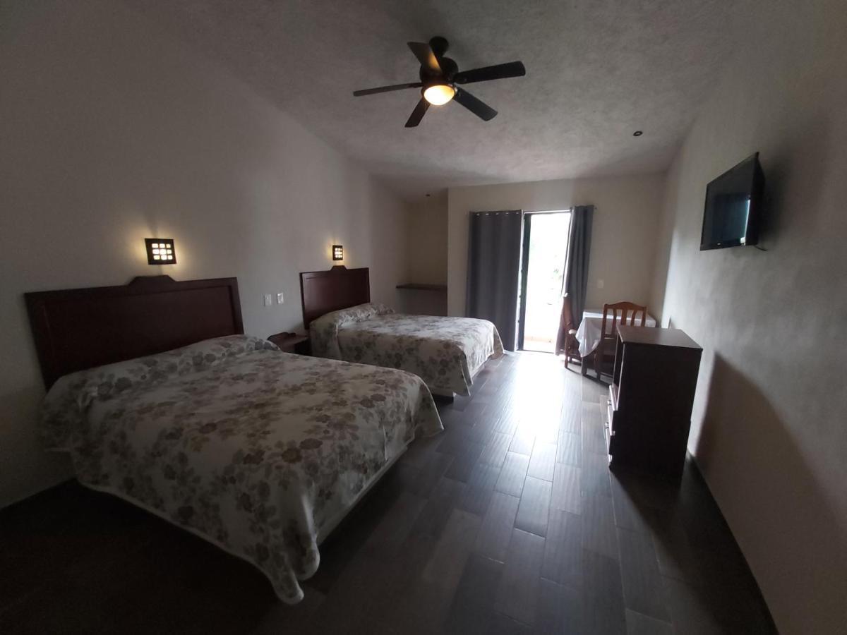 Hotel Meson Del Puente Acámbaro Екстериор снимка