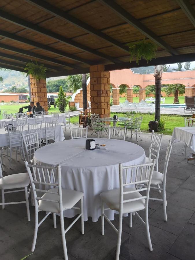 Hotel Meson Del Puente Acámbaro Екстериор снимка