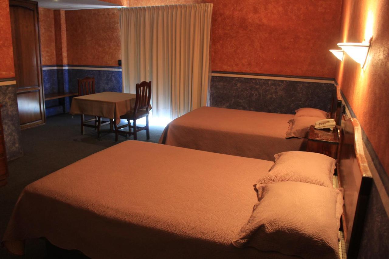 Hotel Meson Del Puente Acámbaro Екстериор снимка